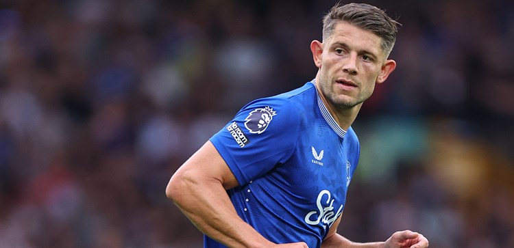 Tarkowski Giữ Vững Sự Chắc Chắn - Bức Tường Thép Của Everton