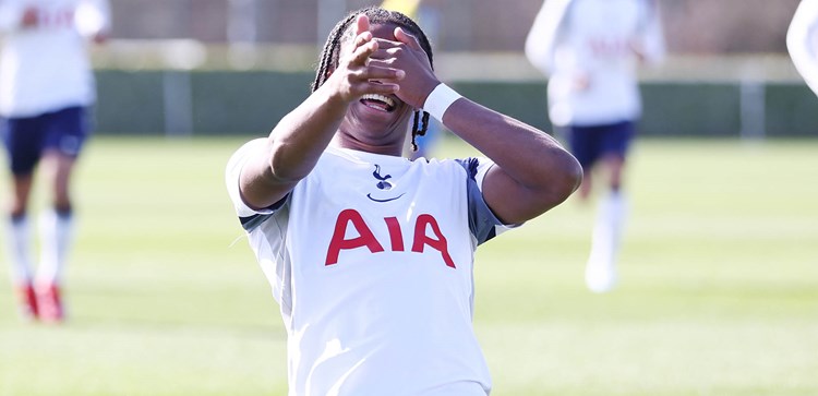 Elliott-Parris scores from own half in Under-18s’ win over Saints - Tottenham Hotspur