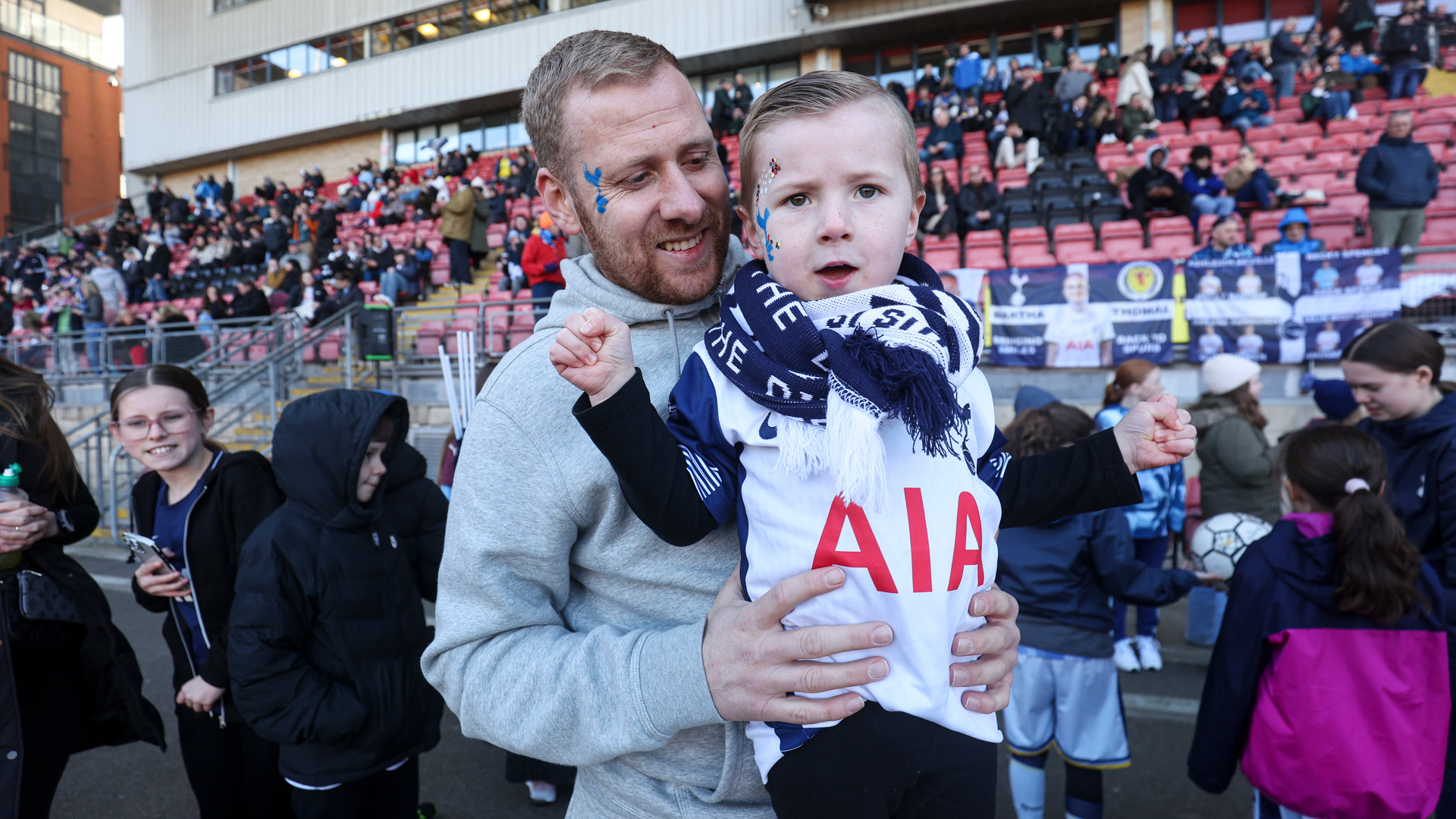 Open image in gallery