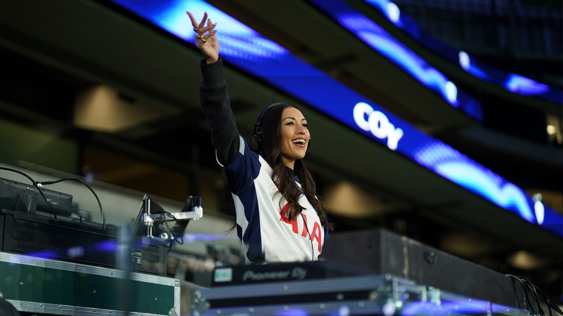 Open image in gallery