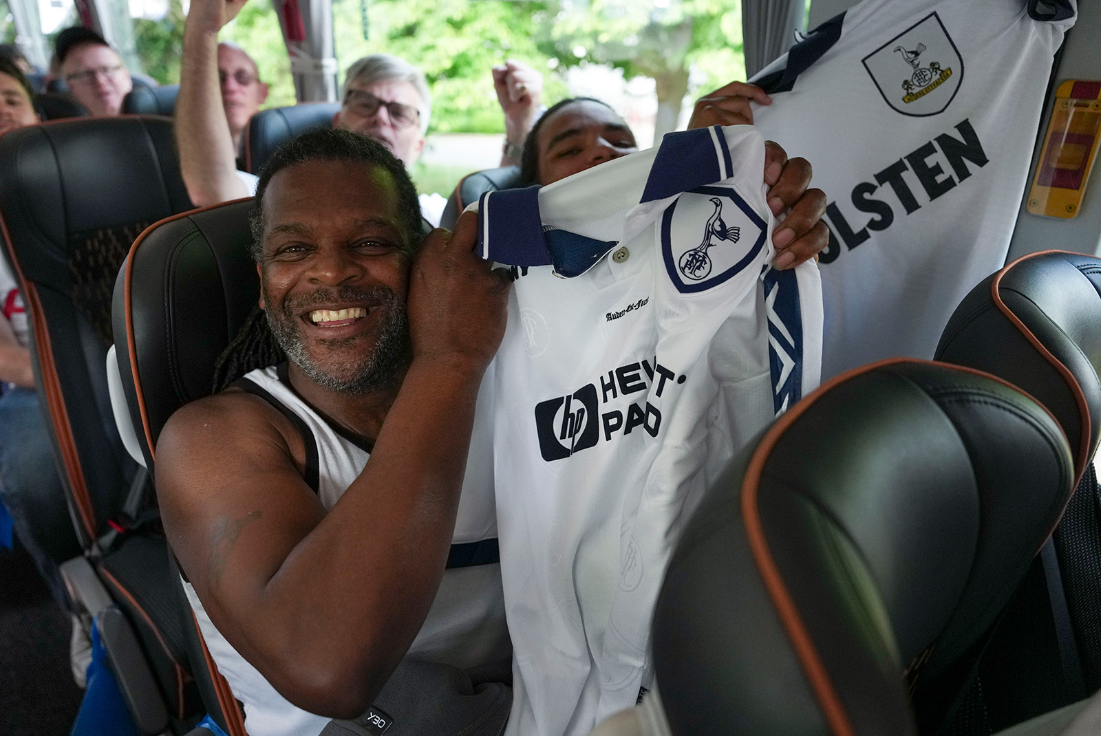 Open image in gallery